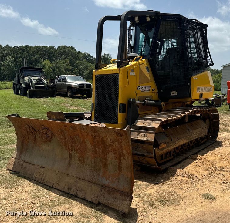 2008 New Holland D85 dozer - NQ9711