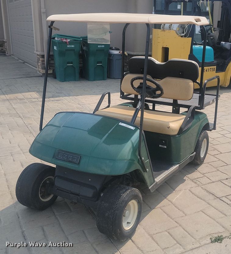 EZ-GO golf cart - OD9637