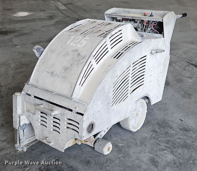 2014 Husqvarna  Soff-Cut 4200 concrete saw - OJ9746