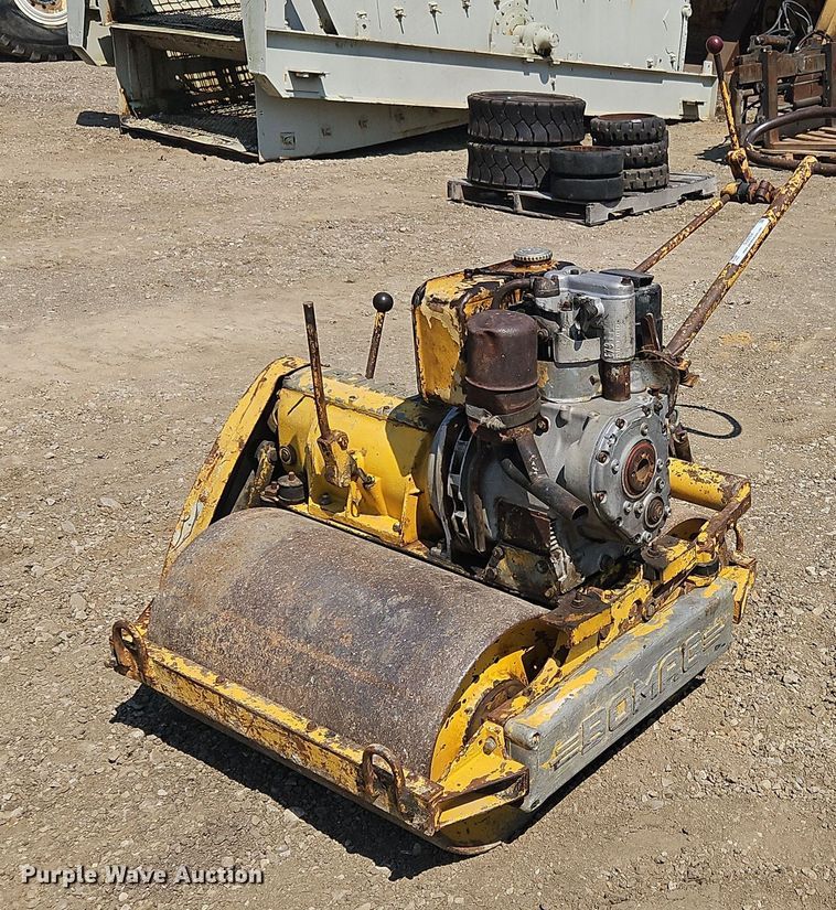 Bomag walk behind double drum vibratory roller - OJ9764