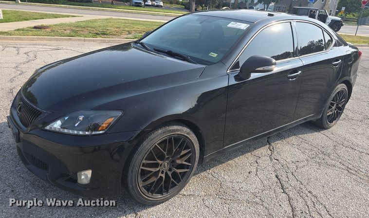 2010 Lexus IS250  - DQ4388