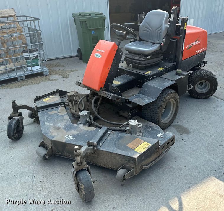 Jacobsen Turfcat lawn mower - DX3505