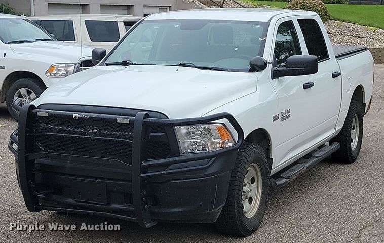 2018 Dodge Ram 1500 Crew Cab pickup truck - OD9573