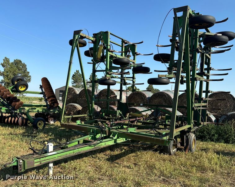 John Deere 1650 chisel - DQ6933