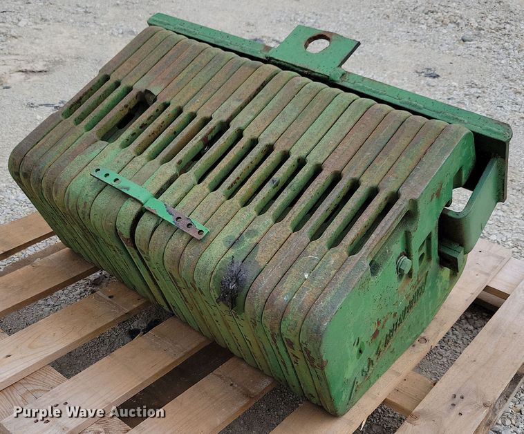 (21) A&M Greenpower front suitcase weights - DR4362