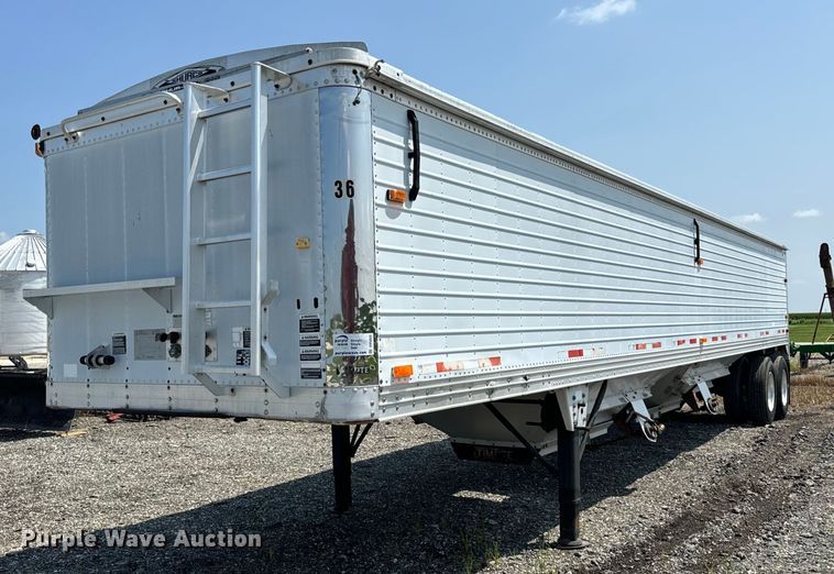 2000 Timpte  grain trailer - DV5832