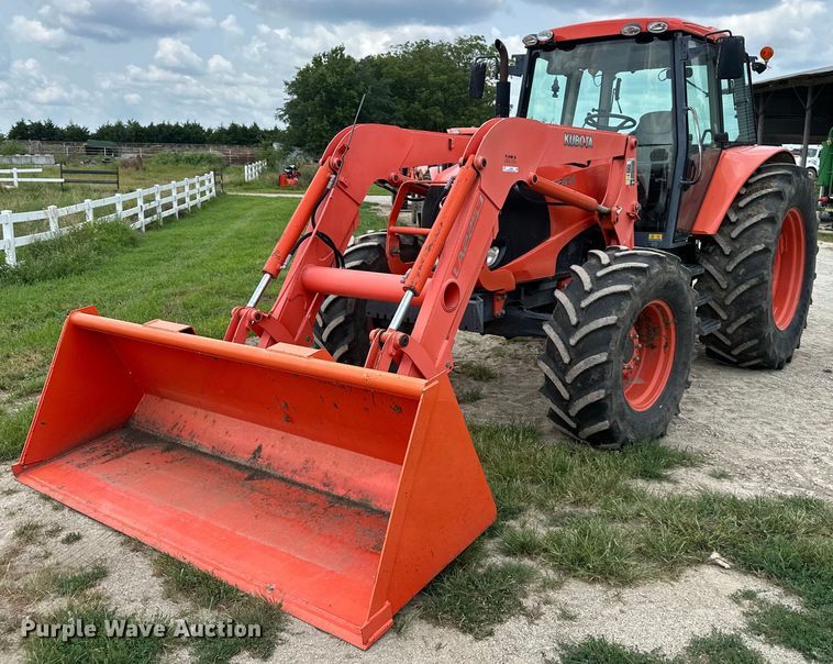 Kubota  M126X MFWD tractor - EJ6396