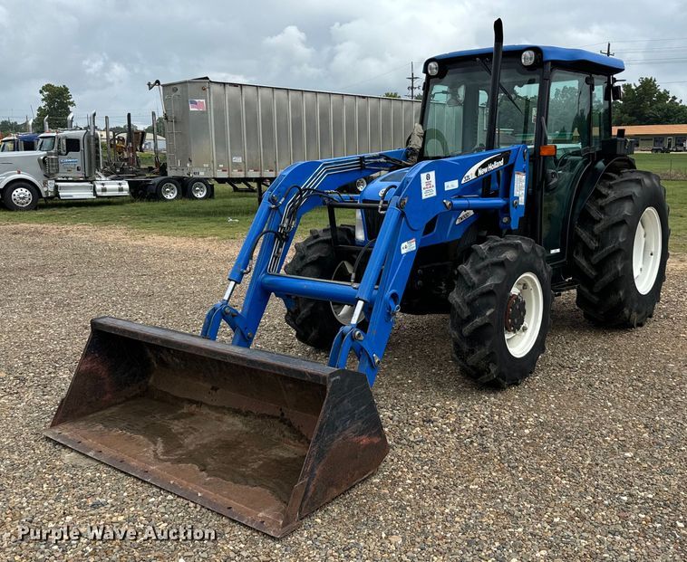 New Holland TN60DA MFWD tractor - NQ9696