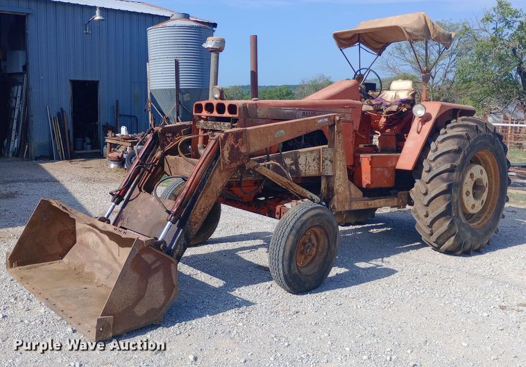 Allis-Chalmers tractor - NY9398