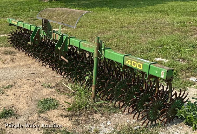 John Deere 400 rotary hoe - OG9592