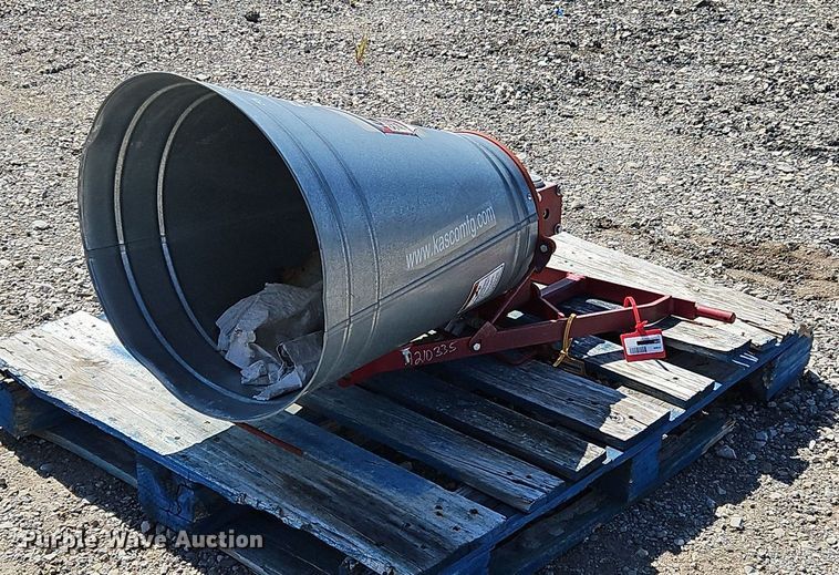 Kasco M12 broadcast spreader - OJ9756