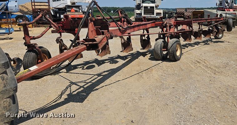 International  ten bottom plow - OJ9779