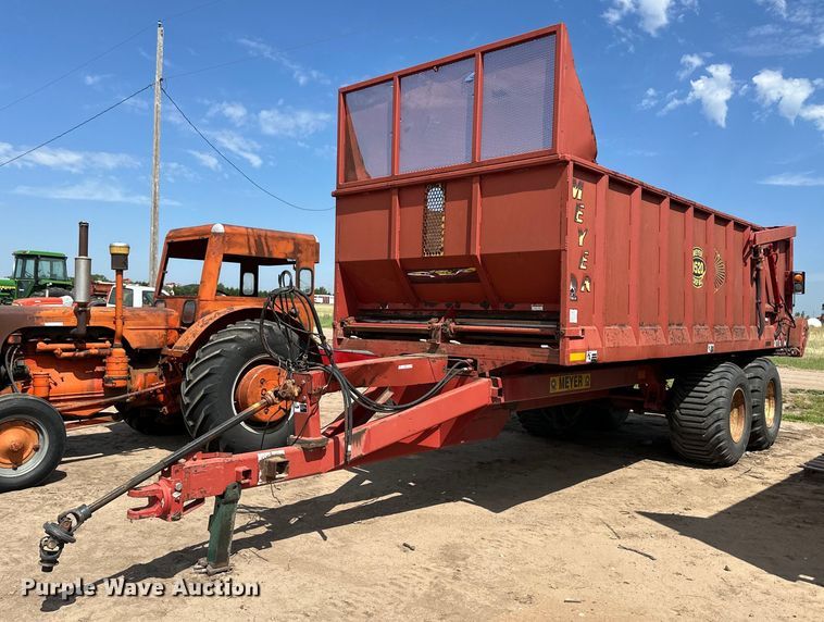 Meyer manure spreader - OM9513