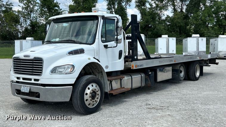 2017 Freightliner  Business Class M2 rollback truck - EK4971