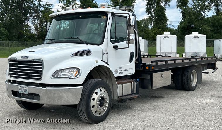 2019 Freightliner  Business Class M2 rollback truck - EK4972