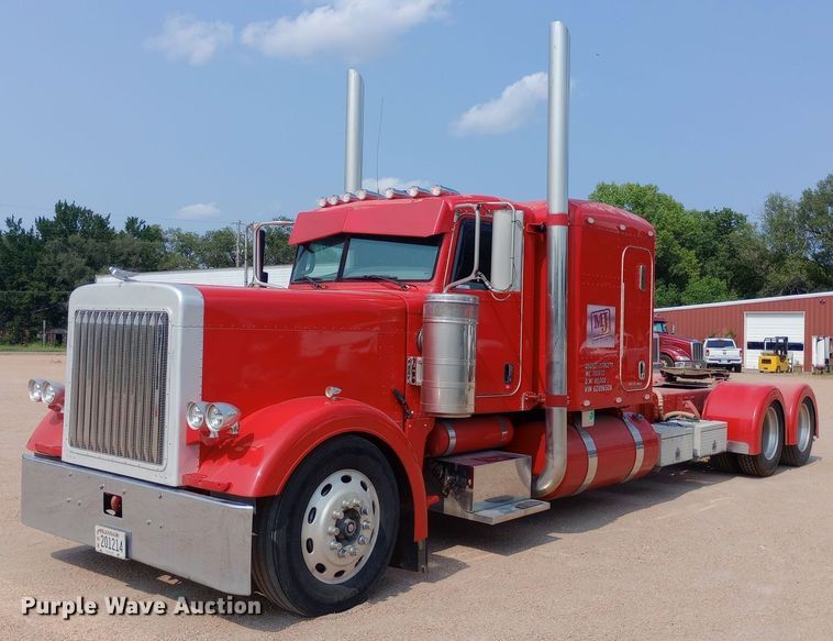 2006 Peterbilt 379 semi truck - NY9349