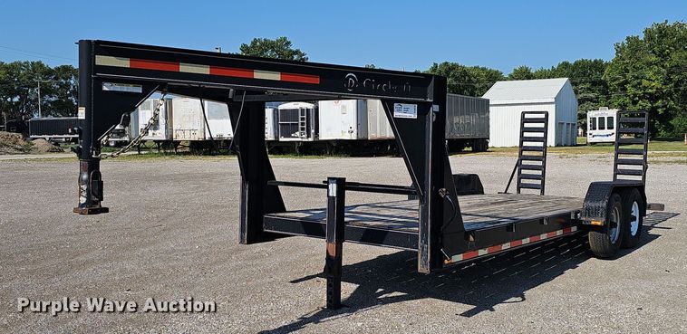 2007 Circle D 20S2GNLF equipment trailer - DS4678
