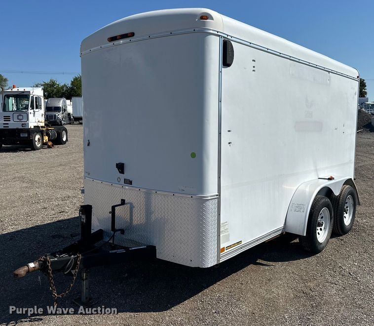 2003 H&H  enclosed cargo trailer - EG0847