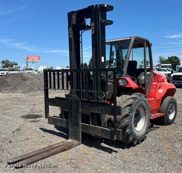 2014 Manitou M50-2 forklift - EG0901