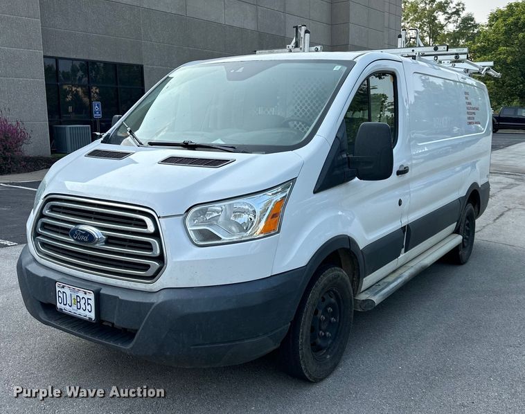 2016 Ford Transit 250 van - EJ6416