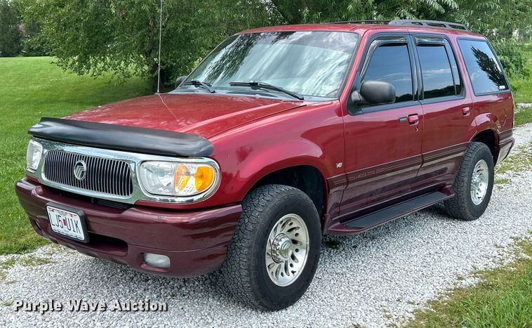 2000 Mercury  Mountianeer SUV - EK3023