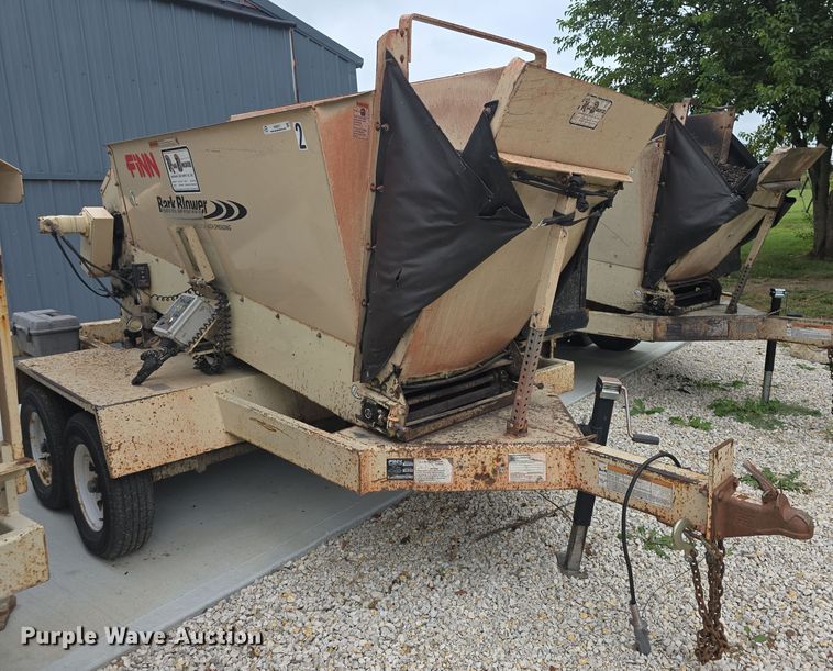 2011 Finn BB30218 bark blower - EK6311