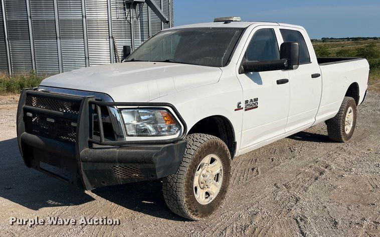 2015 Ram 2500HD Crew Cab pickup truck - EK8862