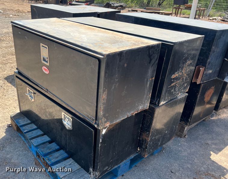 (4) toolboxes - LV9009