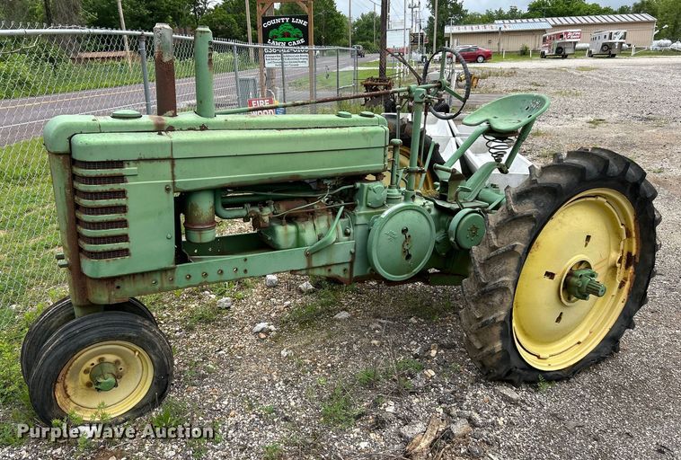 1939 John Deere B tractor - ZA0478