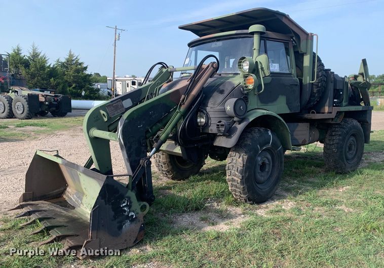 1988 Freightliner  Unimog FLU419 emplacement excavator - DM1747