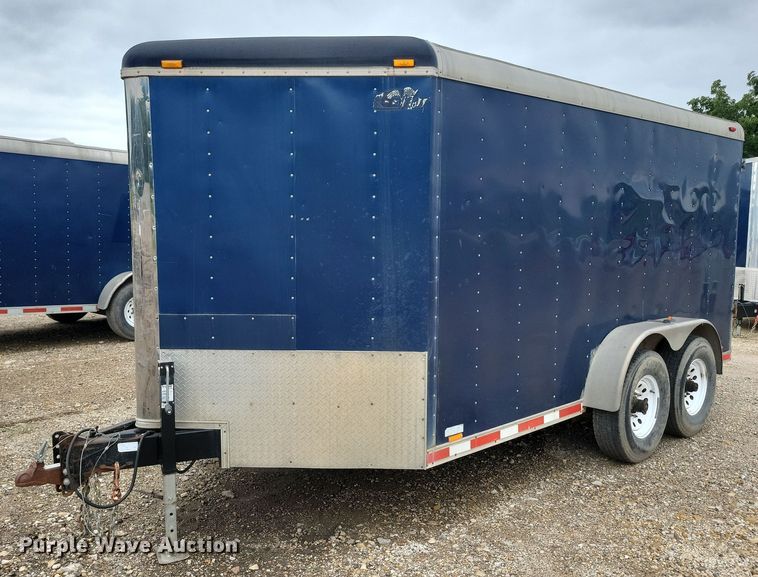 2005 Forest River Cargo Mate enclosed cargo trailer - DR4420
