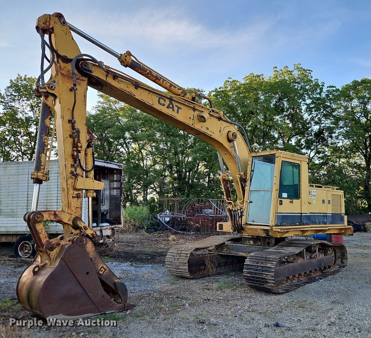 1990 Caterpillar  225B LC excavator - DR8722