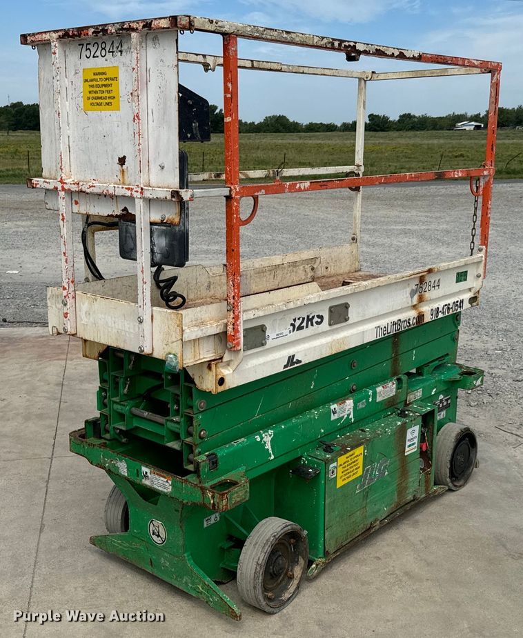 2015 JLG 1932RS scissor lift - DX1012