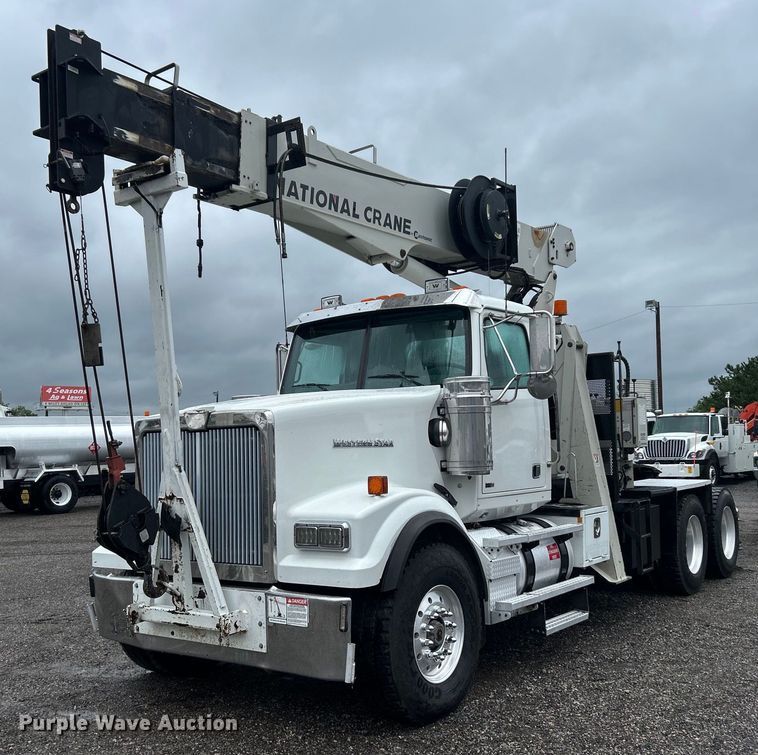2012 Western Star crane truck - EG0832