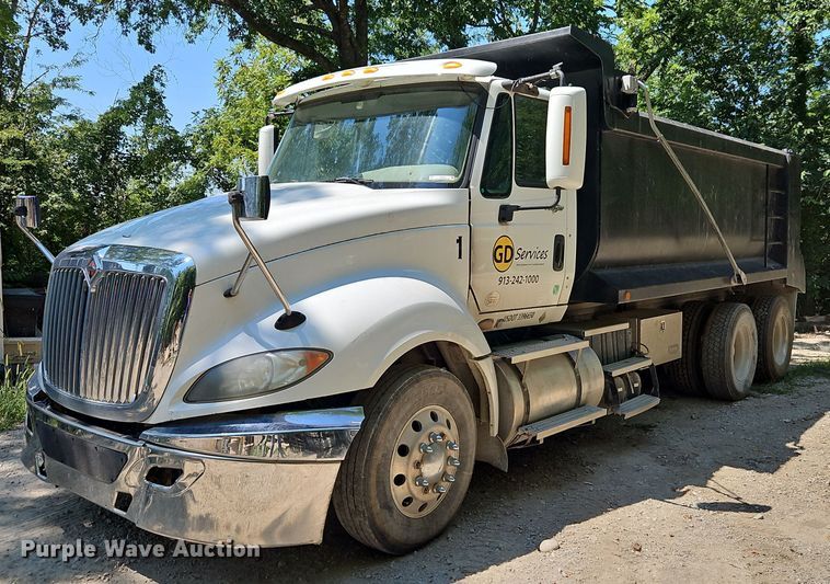 2011 International  ProStar dump truck - EI8219