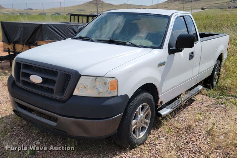 2006 Ford F150 pickup truck - KA9026