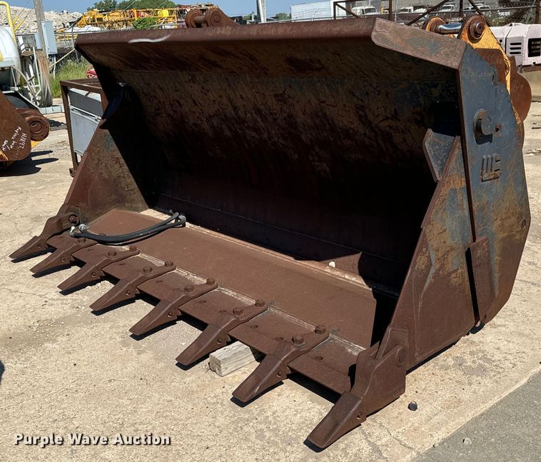 2003 WB L120-B wheel loader four-in-one bucket - LF9904