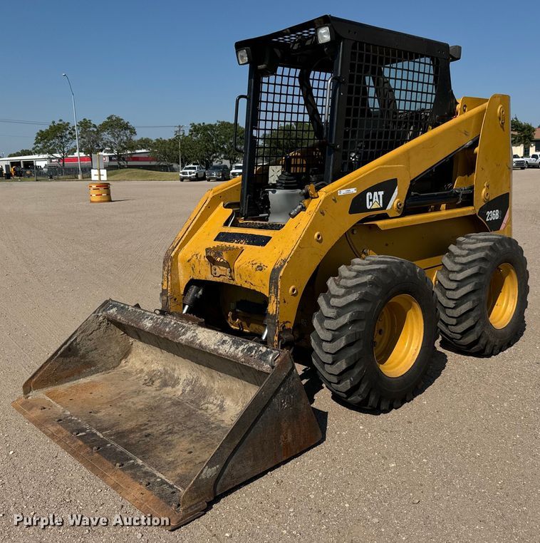 2007 Caterpillar  236B2 skid steer loader - LF9940