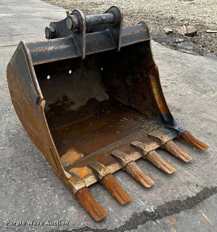 Bobcat X6T bucket - LF9958