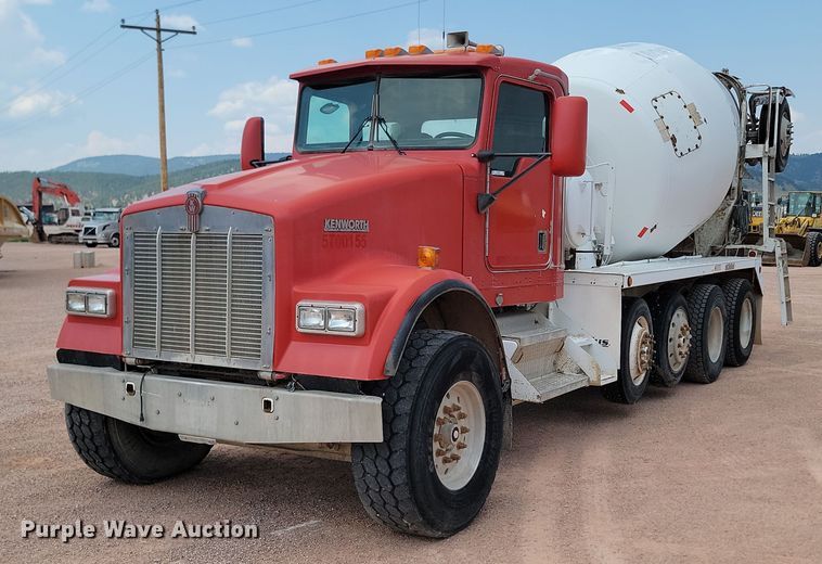 2001 Kenworth  W900 ready mix truck - OD9674