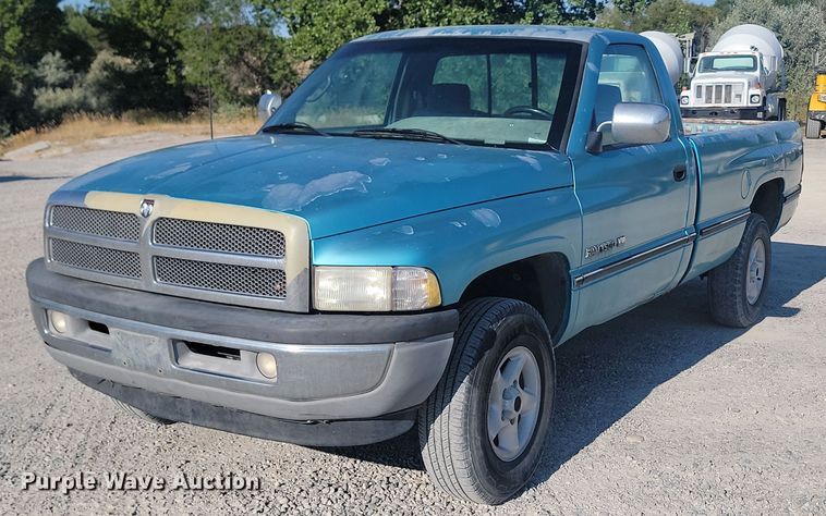 1996 Dodge  Ram 1500 pickup truck - OD9714