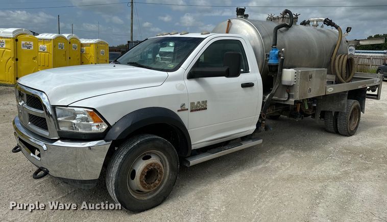 2015 Dodge Ram 5500HD vacuum truck - OF9916
