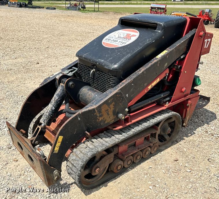 2016 Toro TX525 compact utility loader - OF9943