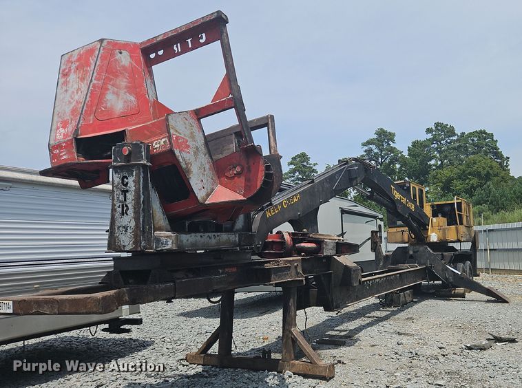 Tigercat  240B log loader - OJ9794