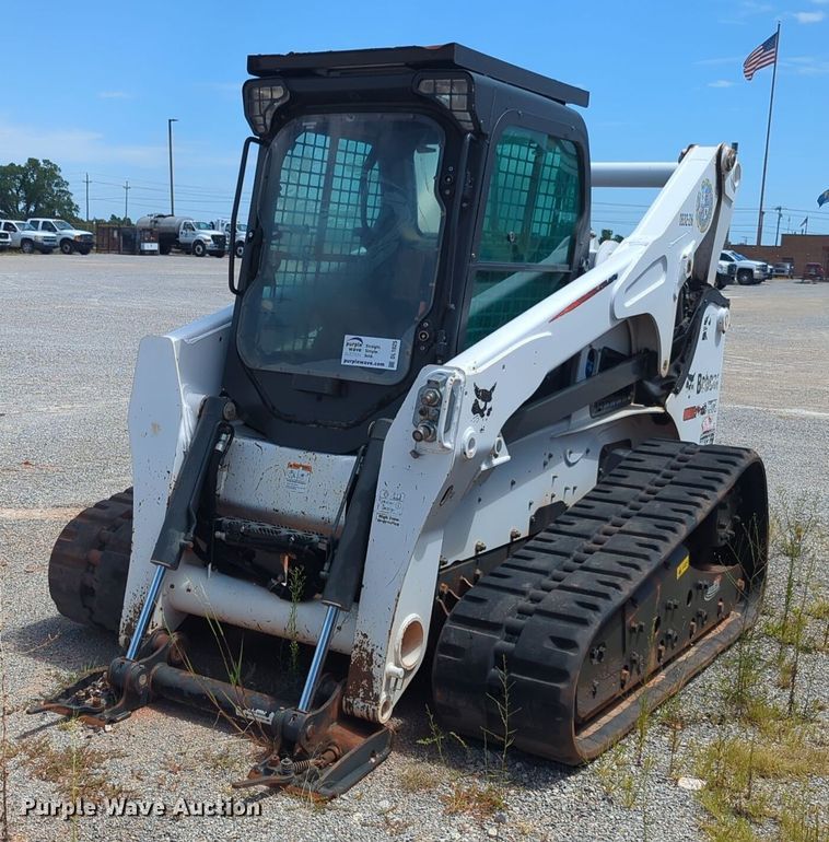 2017 Bobcat T870 tracked skid steer loader - DL1025