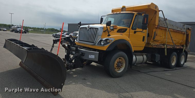 2014 International WorkStar 7500 dump truck - DQ4541