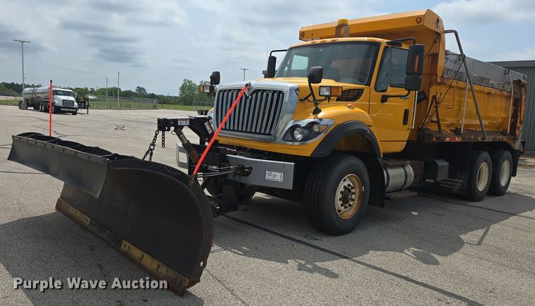 2014 International  WorkStar 7500 dump truck - DQ4544