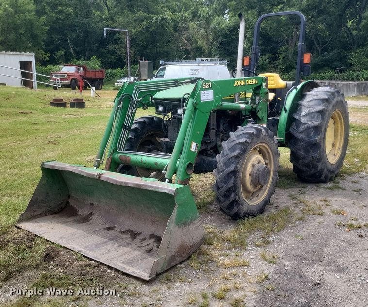 2004 John Deere  5205 tractor - DR4950