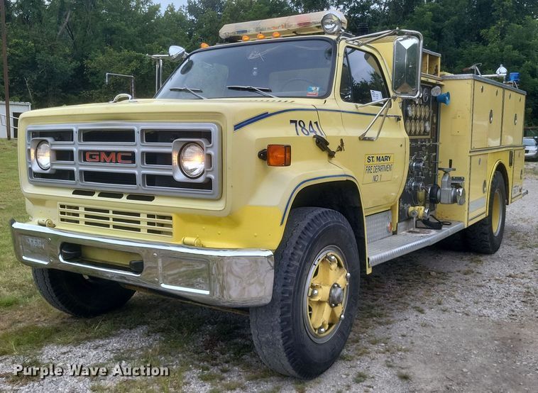 1983 GMC C7000 pumper fire truck - DR4955
