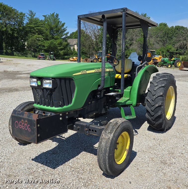 2006 John Deere 5325 tractor - DS4225